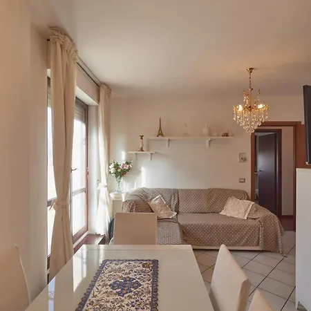 Apartment N16 - Modern Near The Station