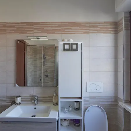 Appartamento N16 - Modern Near The Station *