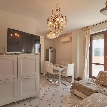 Apartment N16 - Modern Near The Station